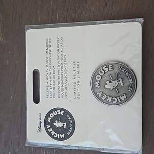 NWT Disney Store Mickey Memories Limited Release Silver Coin Pin